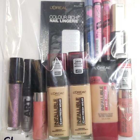 L'Oreal Other - L'Oréal Paris Makeup Collection Bundle - Foundations, Lipsticks, Nail Art